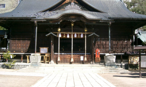 四柱神社