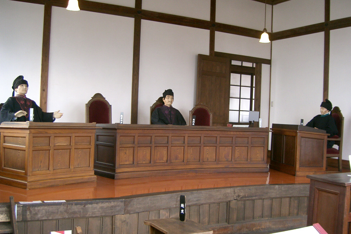 松本市歴史の里内の旧長野地方裁判所松本支部庁舎